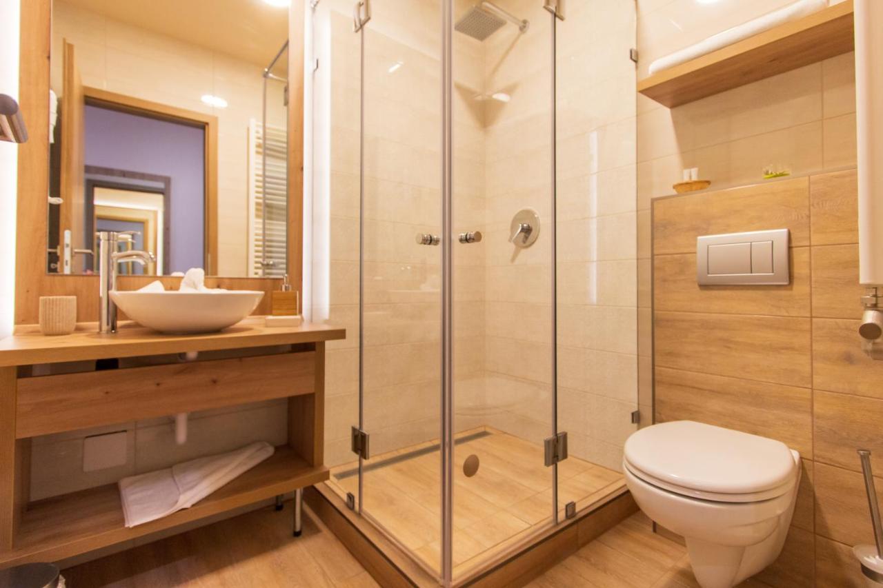 Veres Motel Veresegyház Exteriör bild